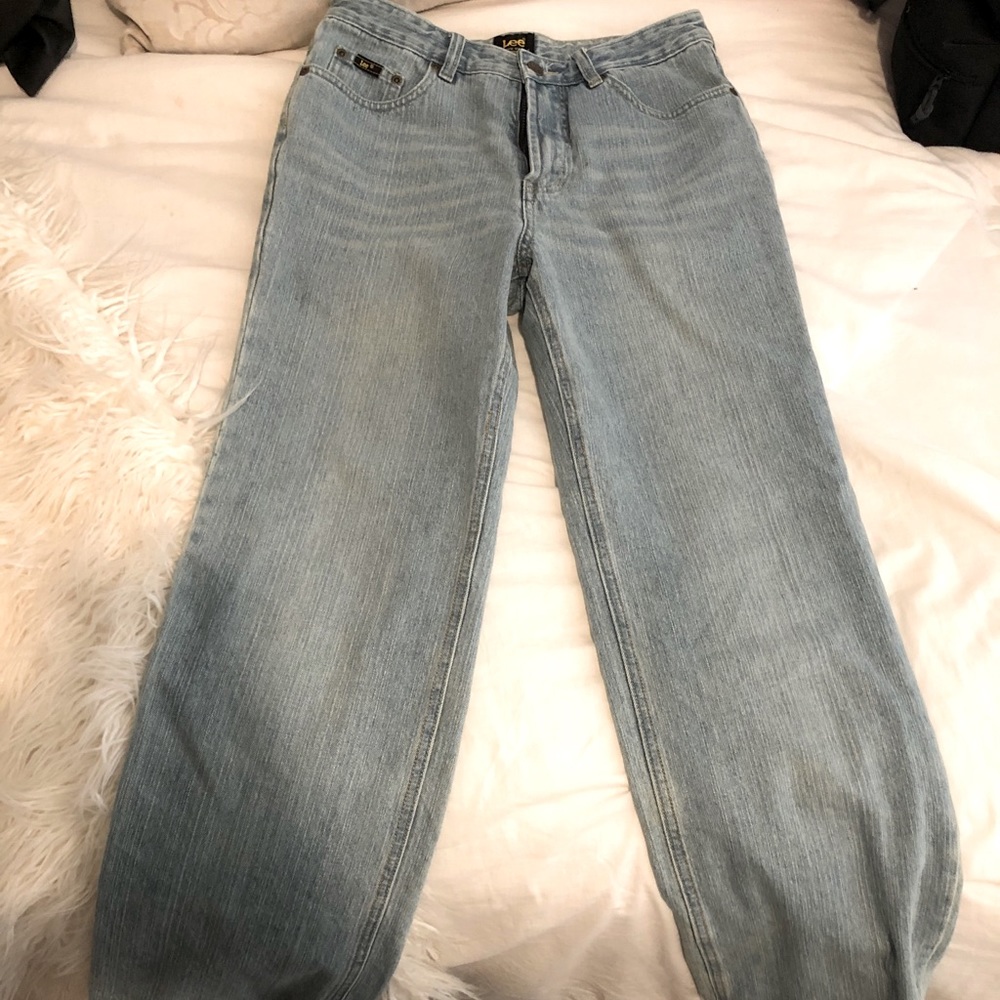 Lee’s High-Rise Straight Leg Baggy Jeans